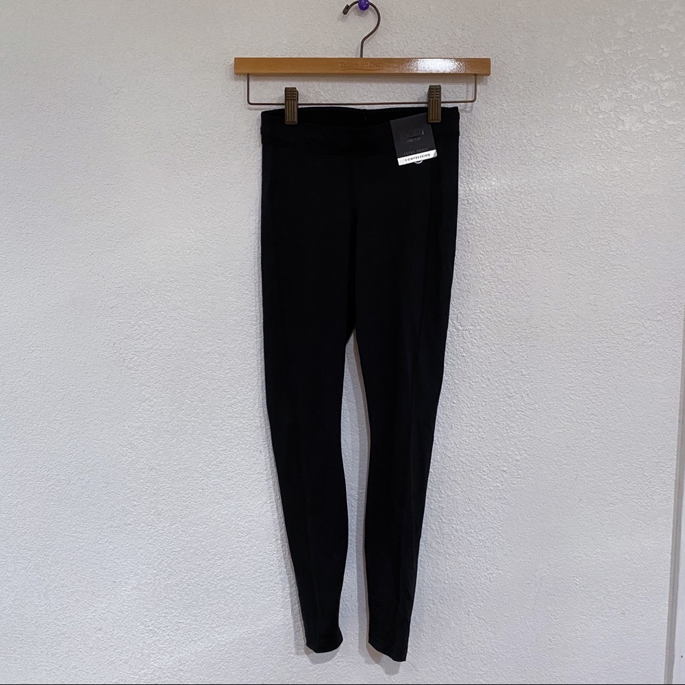 Cotton On black compression leggings